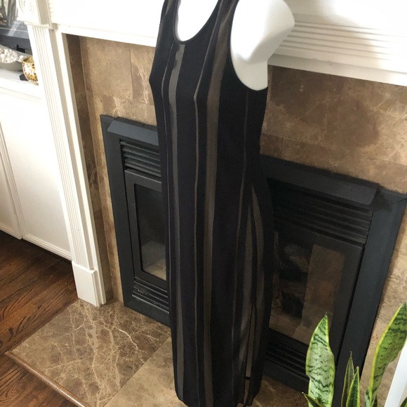 Elizabeth & James Crepe Black/Nude cocktail Dress - Picture 3 of 10